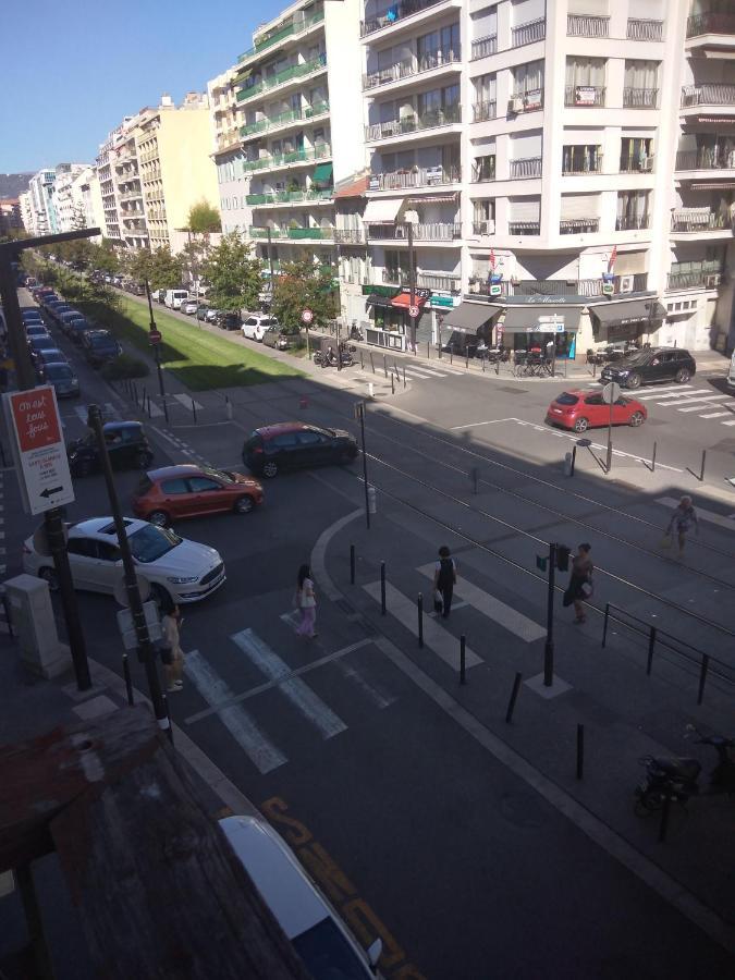 Charmant F1 Pres Tramway Et Plage Ніцца Екстер'єр фото